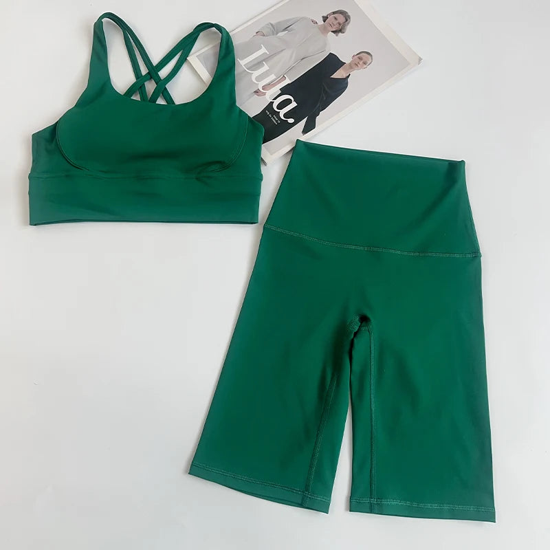 2pc Women's Workout Set – Cross-Back Bra & Shorts