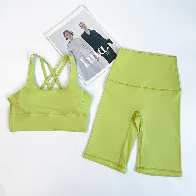 2pc Women's Workout Set – Cross-Back Bra & Shorts