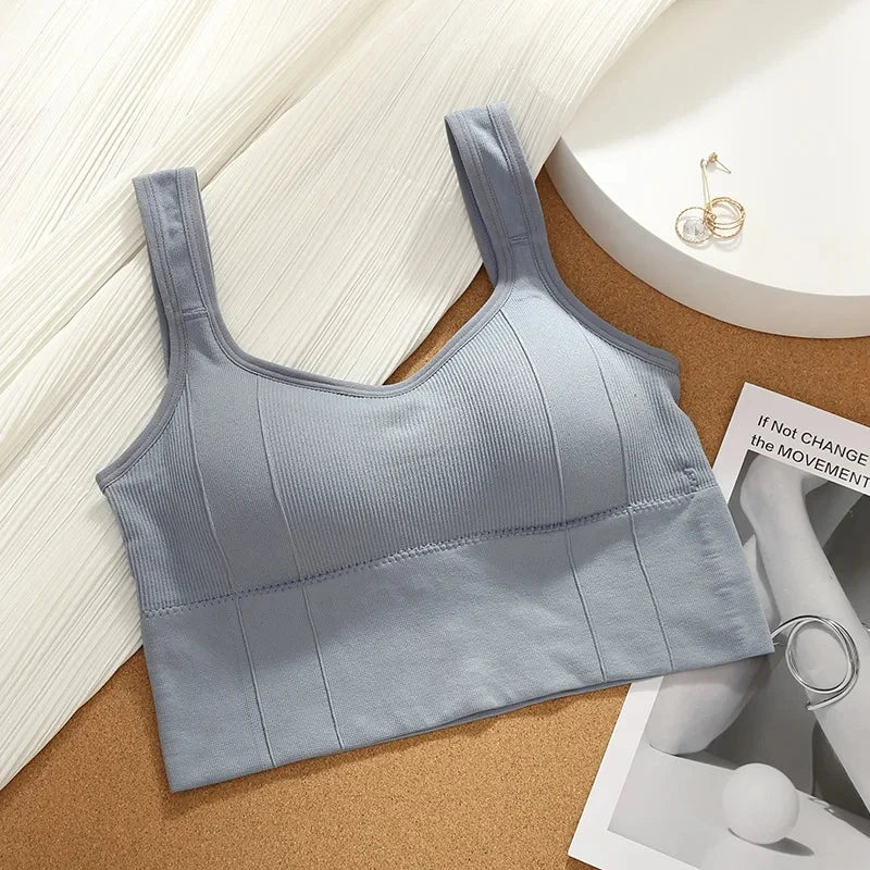 Seamless Sports Bra – Breathable & Push-Up