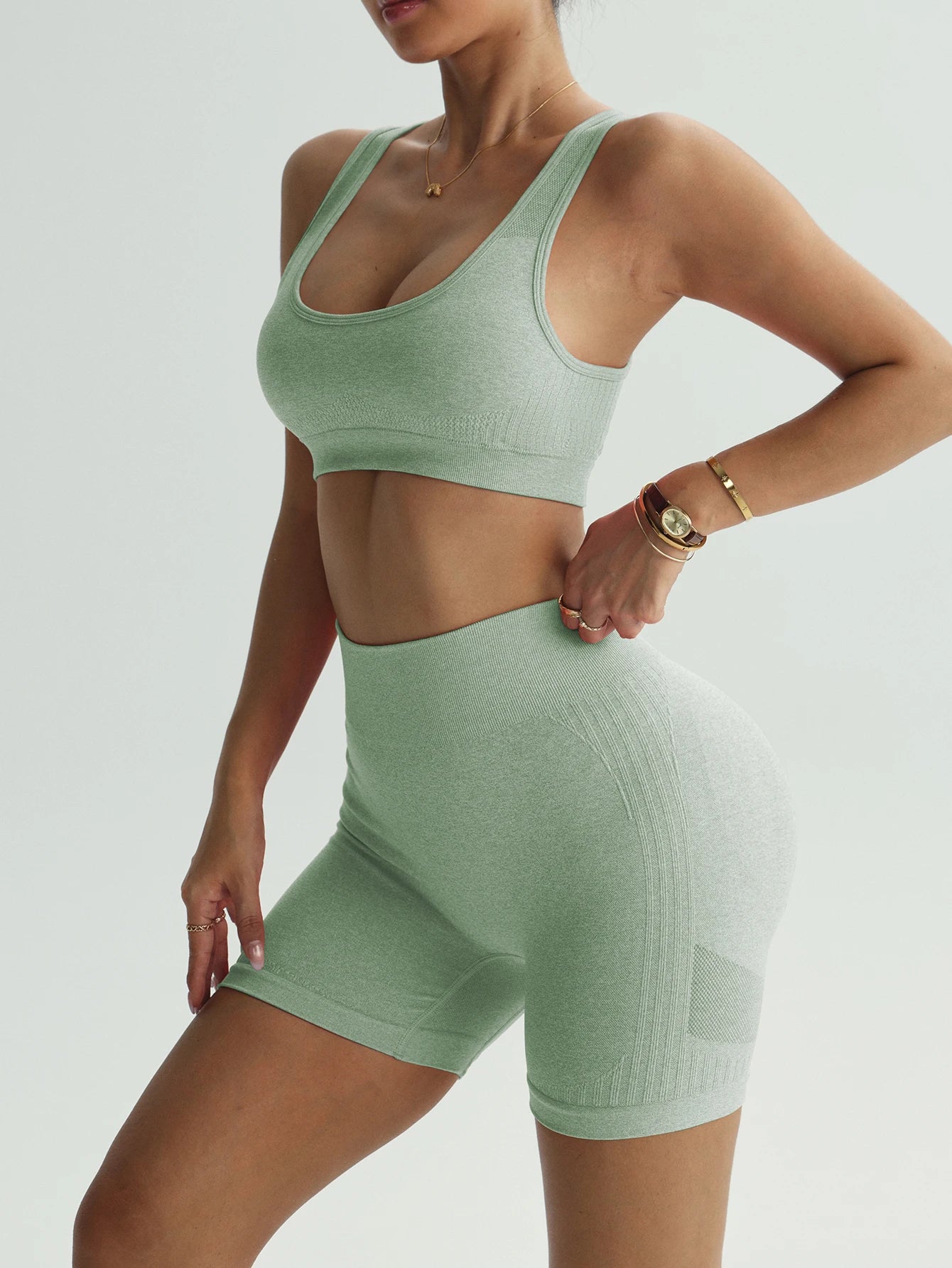 Seamless Yoga Set – Bra & Shorts