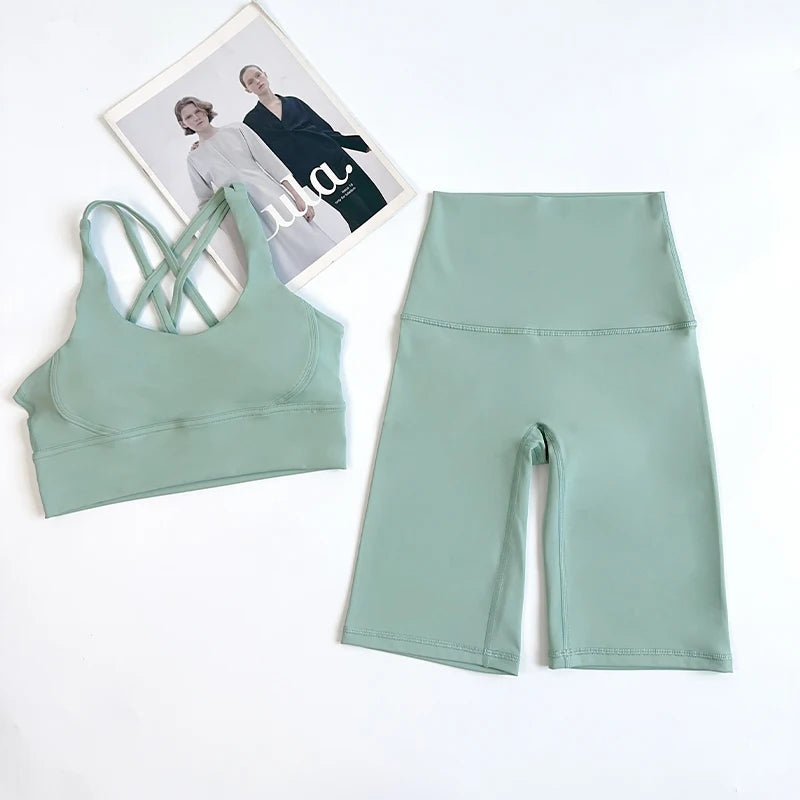 2pc Women's Workout Set – Cross-Back Bra & Shorts